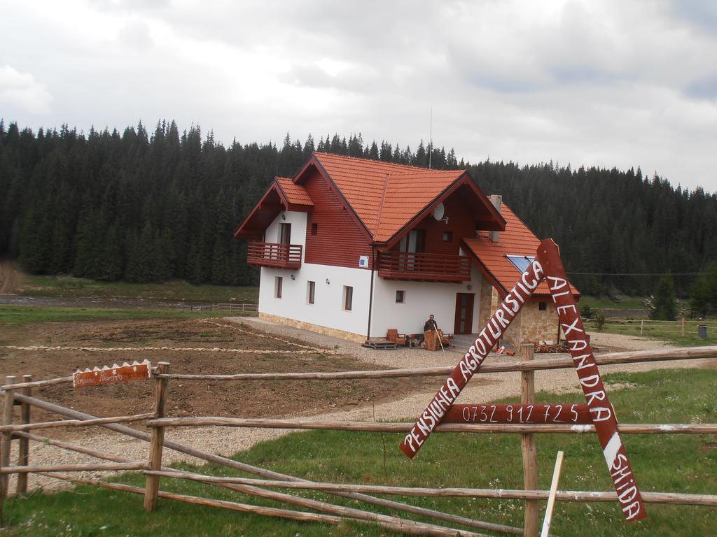 Pensiunea Agroturistica Alexandra Smida Exterior photo